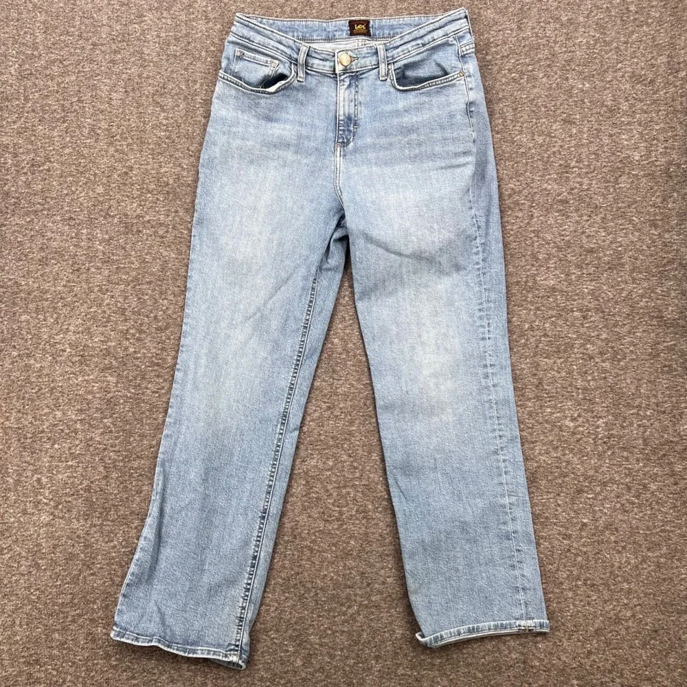 Lee Women Vintage Straight 10 Light Wash Blue Denim Jeans Mid Rise Stretch Pants